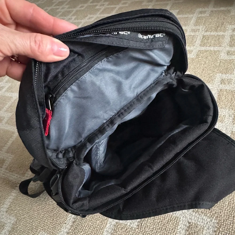 Tamrac Camera Shoulder Bag Black Padded Crossbody DSLR Travel Case